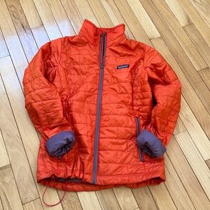 Patagonia Lightweight Down Zip Front Jacket in Red/Purple Past Season Color